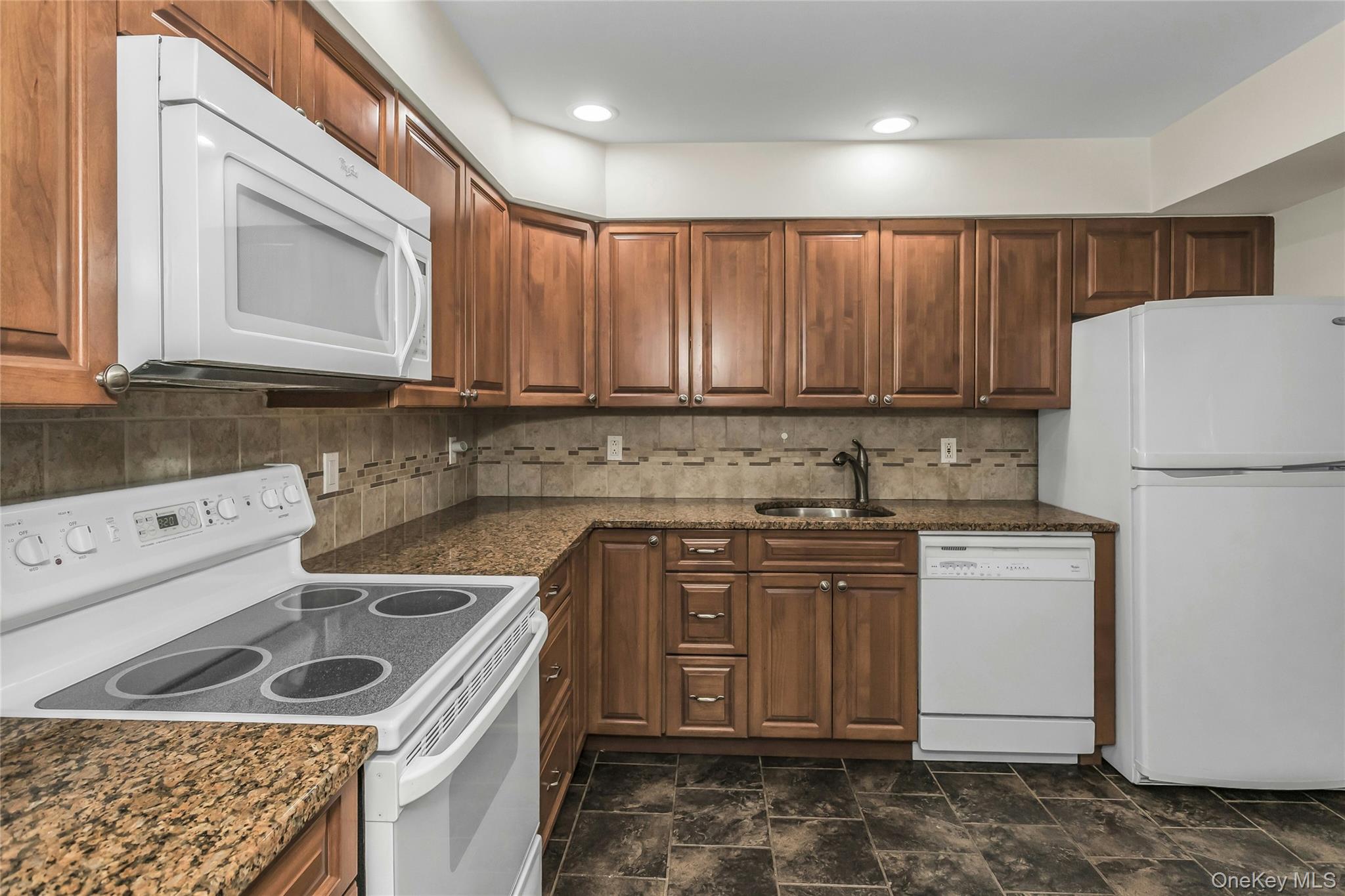 #7 photo, 93 Palo Alto Drive, Plainview , NY 11803