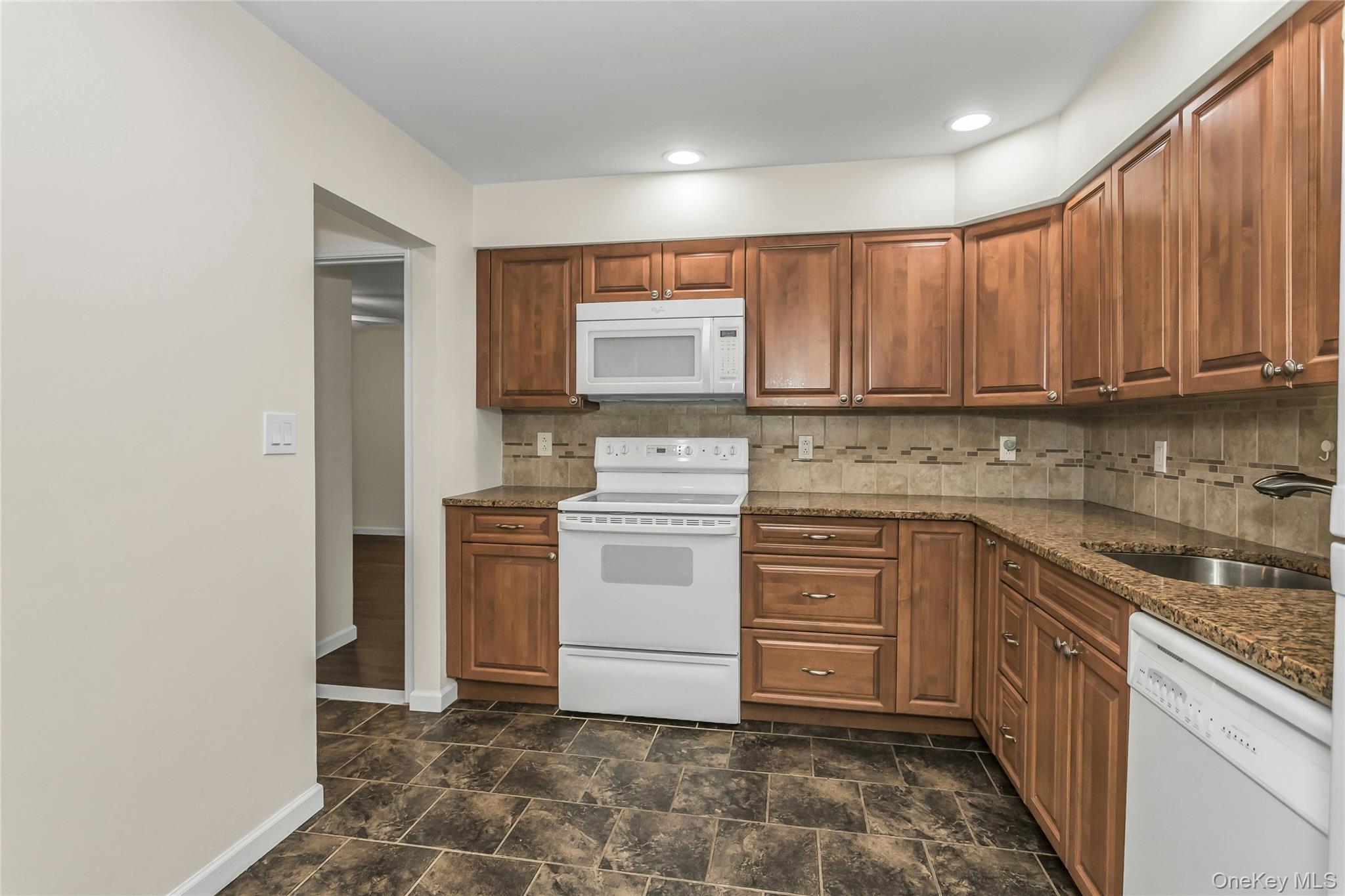 #9 photo, 93 Palo Alto Drive, Plainview , NY 11803