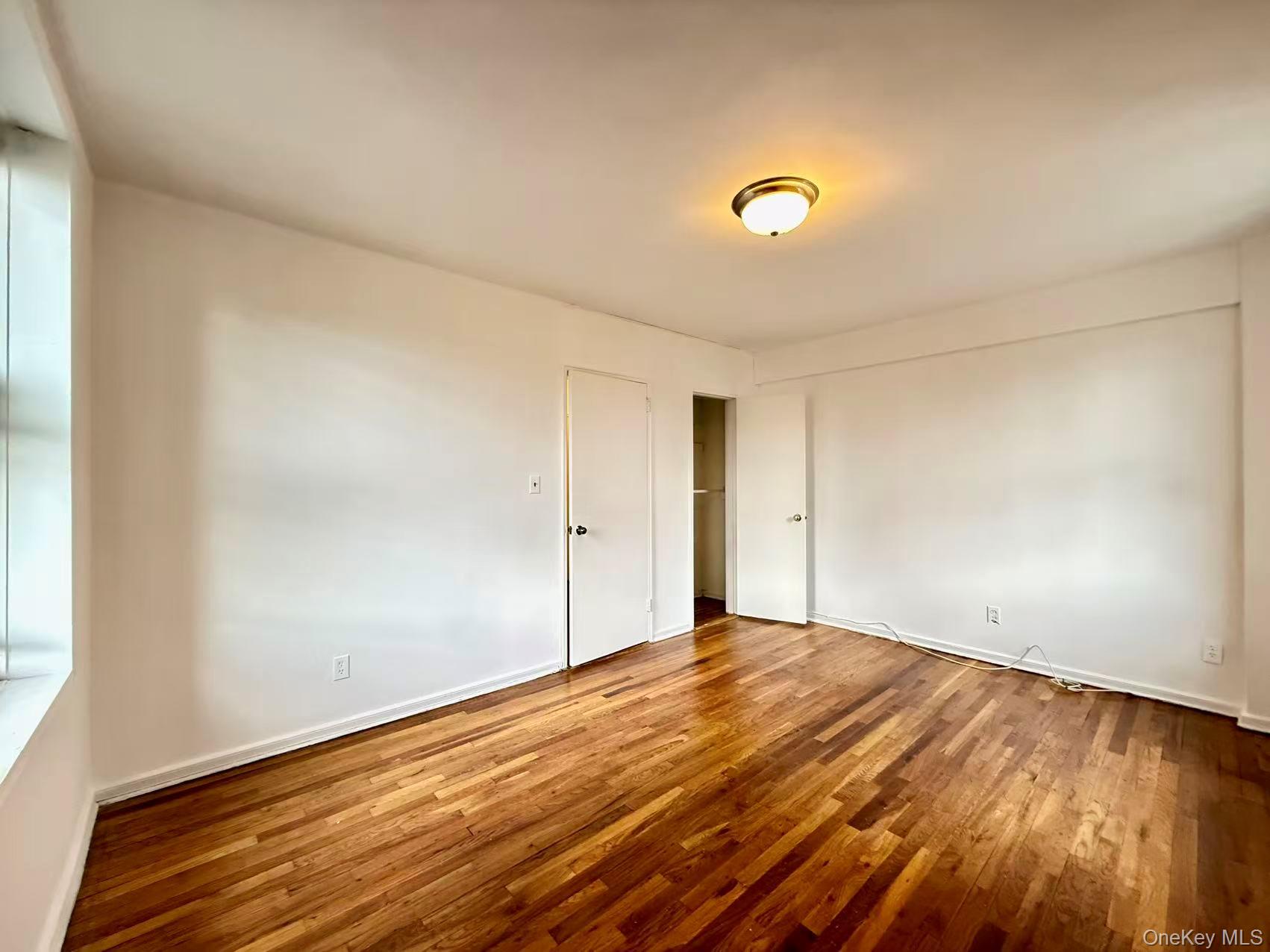 #10 photo, 38-15 149 Street, Flushing , NY 11354