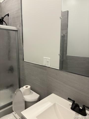 #2 photo, 273 willis Avenue, Mineola , NY 11501