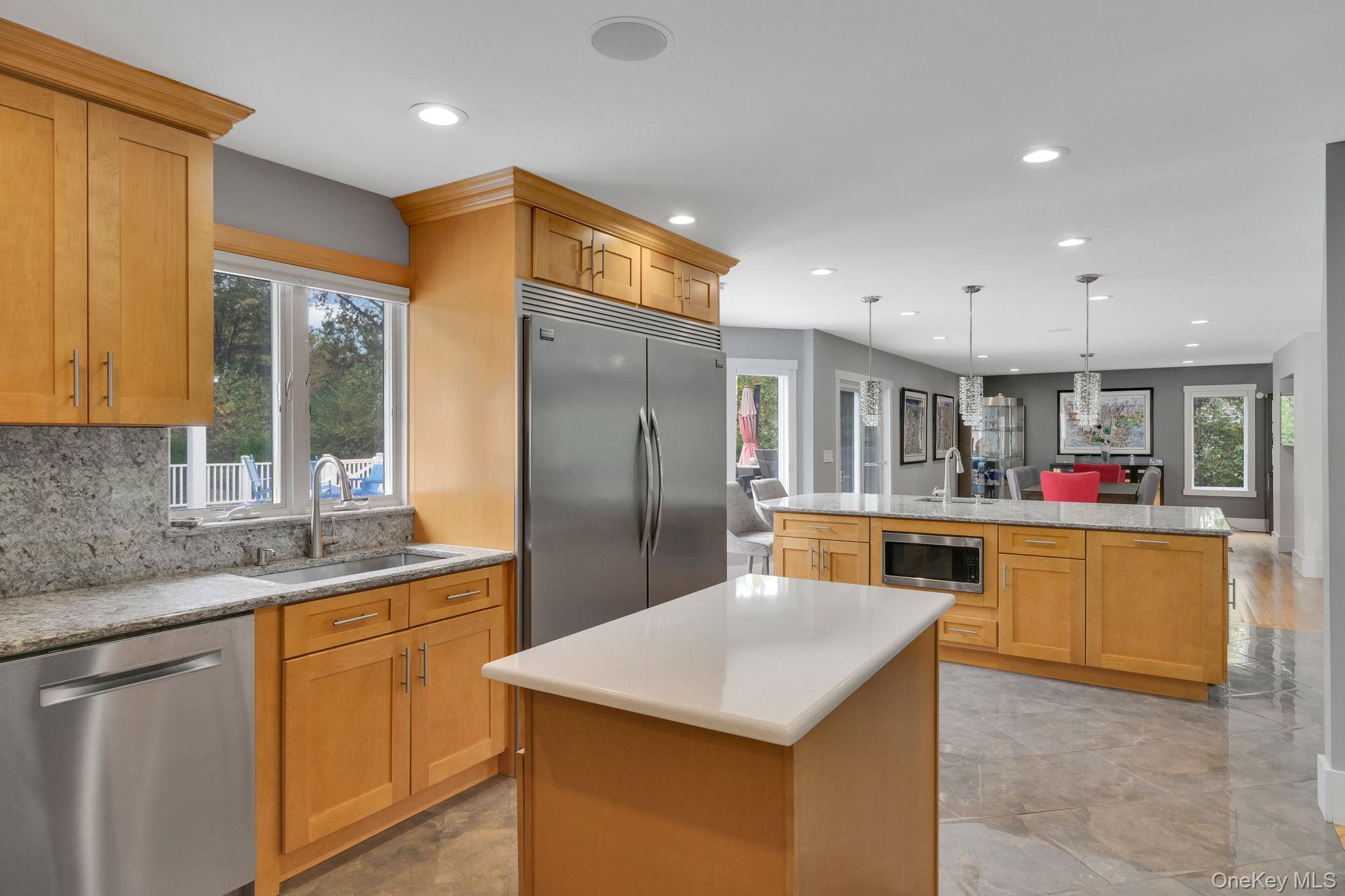 #11 photo, 14 Deer Meadow Run, サフォーク郡 Brookhaven , NY 11719