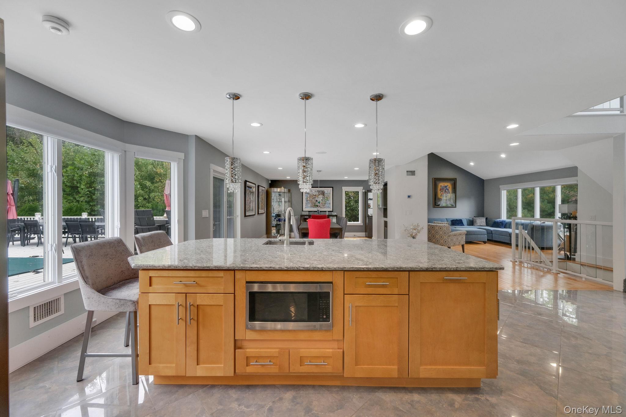 #13 photo, 14 Deer Meadow Run, サフォーク郡 Brookhaven , NY 11719