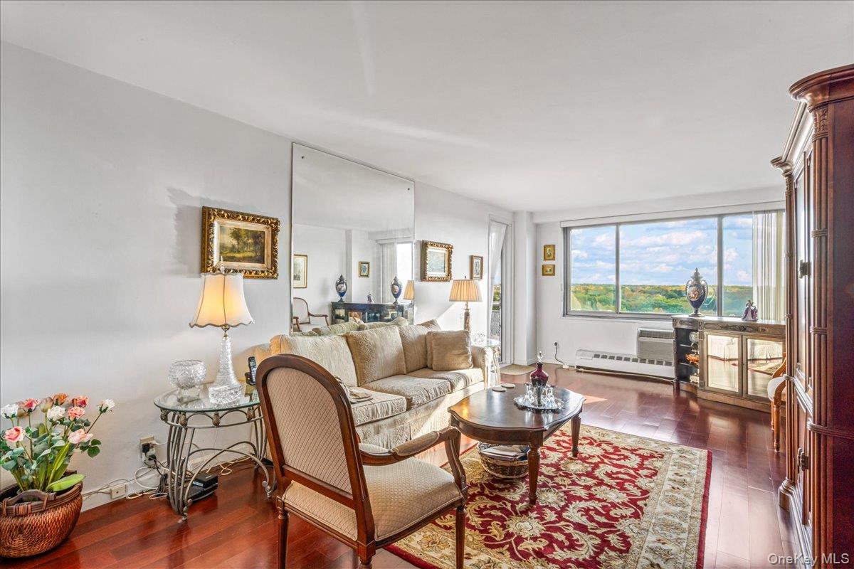 #7 photo, 220-55 46th Avenue, クイーンズ区 Bayside , NY 11361