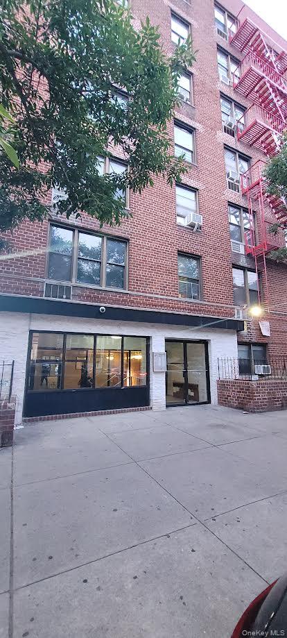 #13 photo, 92-29 Lamont Avenue, クイーンズ区 Elmhurst , NY 11373