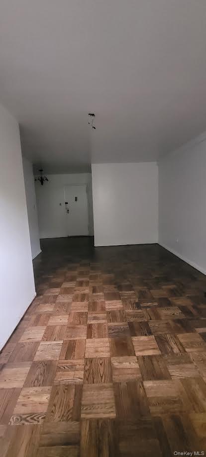 #3 photo, 92-29 Lamont Avenue, クイーンズ区 Elmhurst , NY 11373