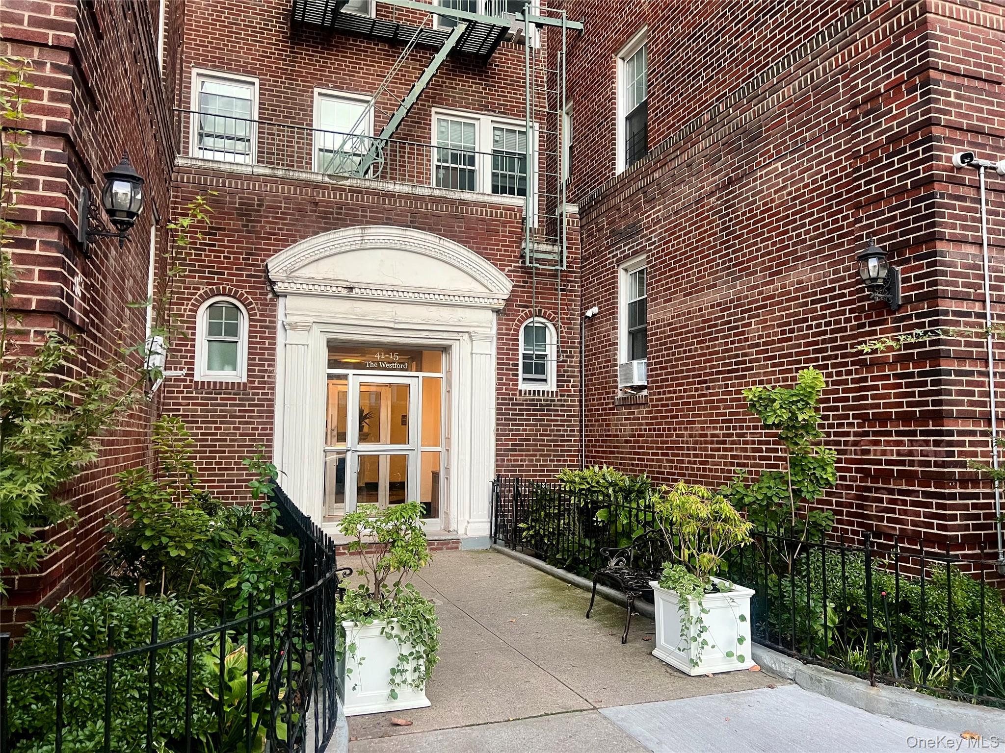 #15 photo, 41-15 44th Street, クイーンズ区 Sunnyside , NY 11104