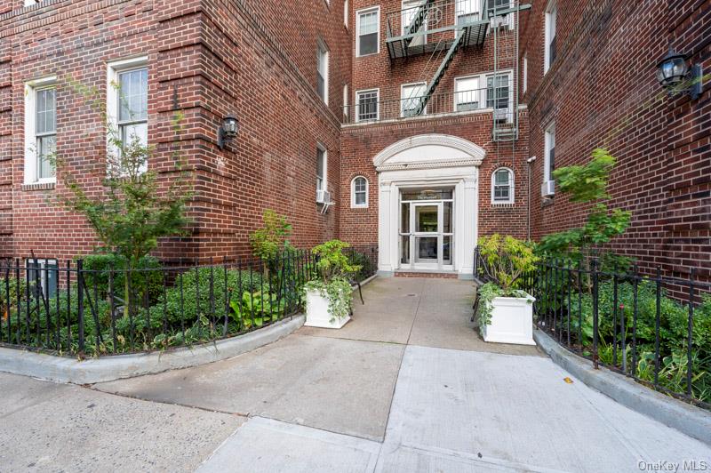 #16 photo, 41-15 44th Street, クイーンズ区 Sunnyside , NY 11104