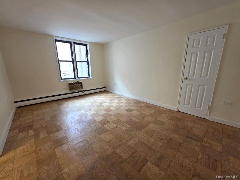 #13 photo, 55-25 98th Street, クイーンズ区 Corona , NY 11368