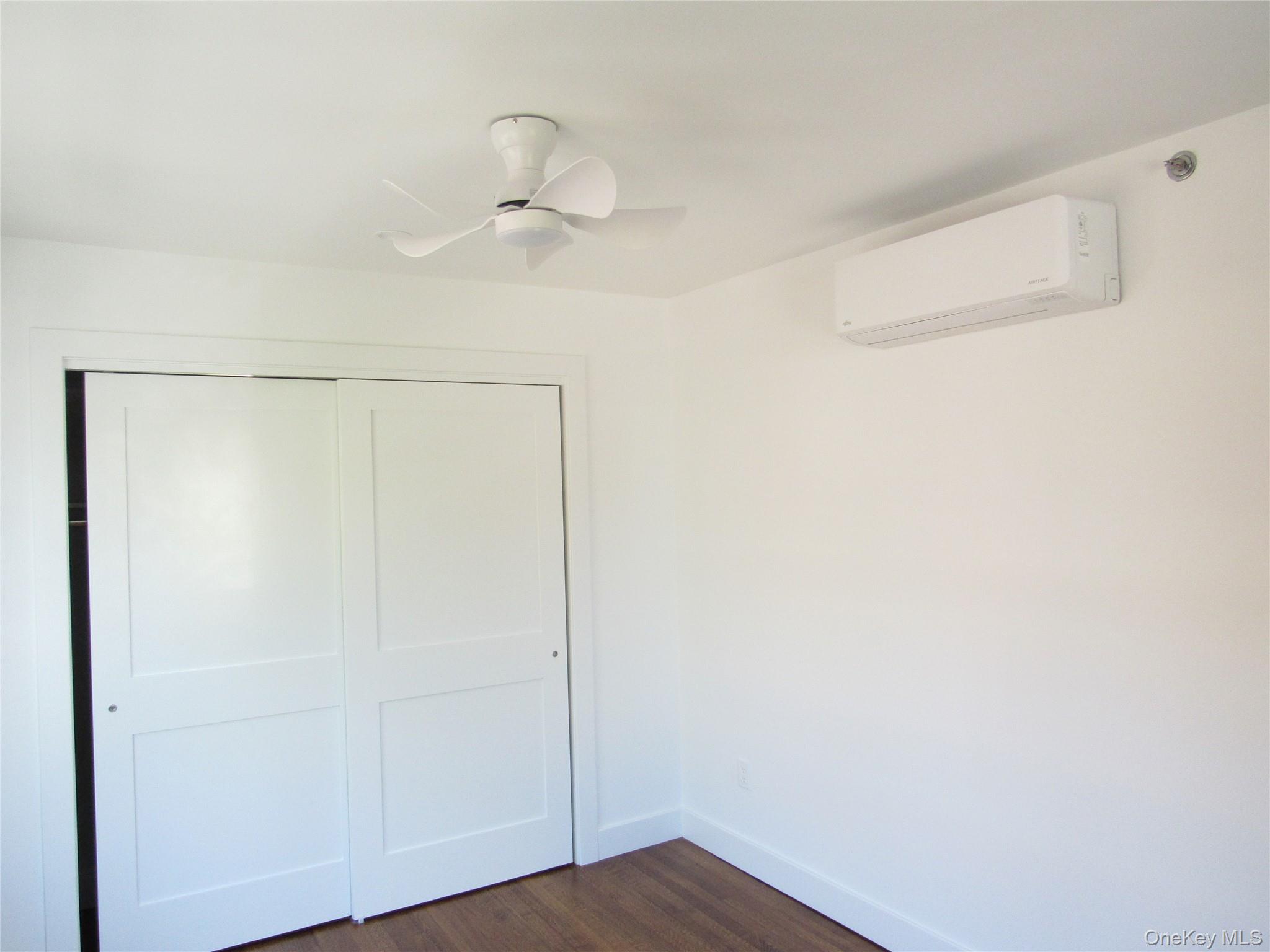 #10 photo, 131 Roanoke Avenue, サフォーク郡 Riverhead , NY 11901