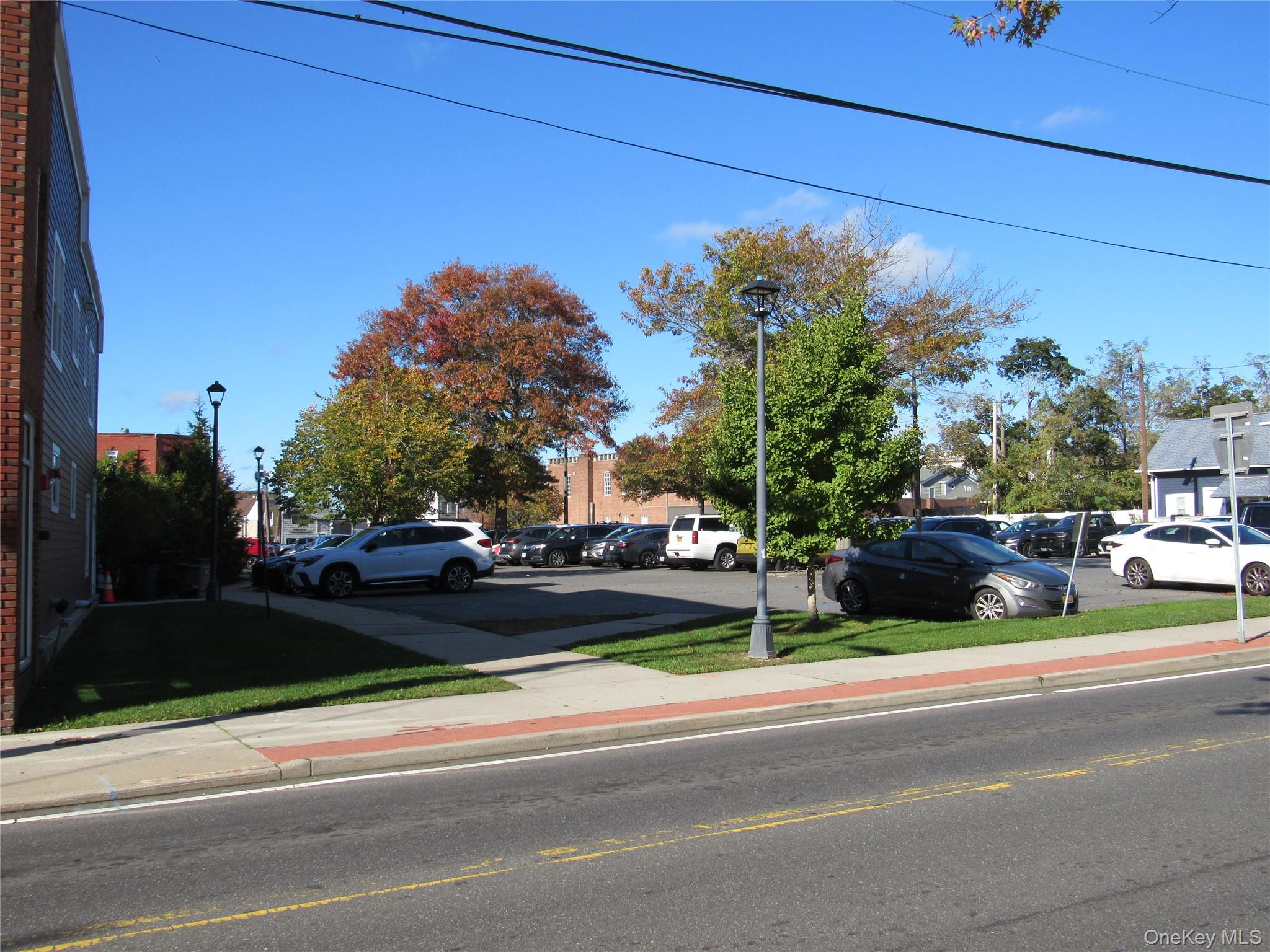 #13 photo, 131 Roanoke Avenue, サフォーク郡 Riverhead , NY 11901