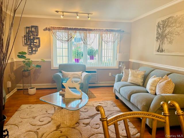 #4 photo, 177-68 Meadow Drive, Jamaica , NY 11434