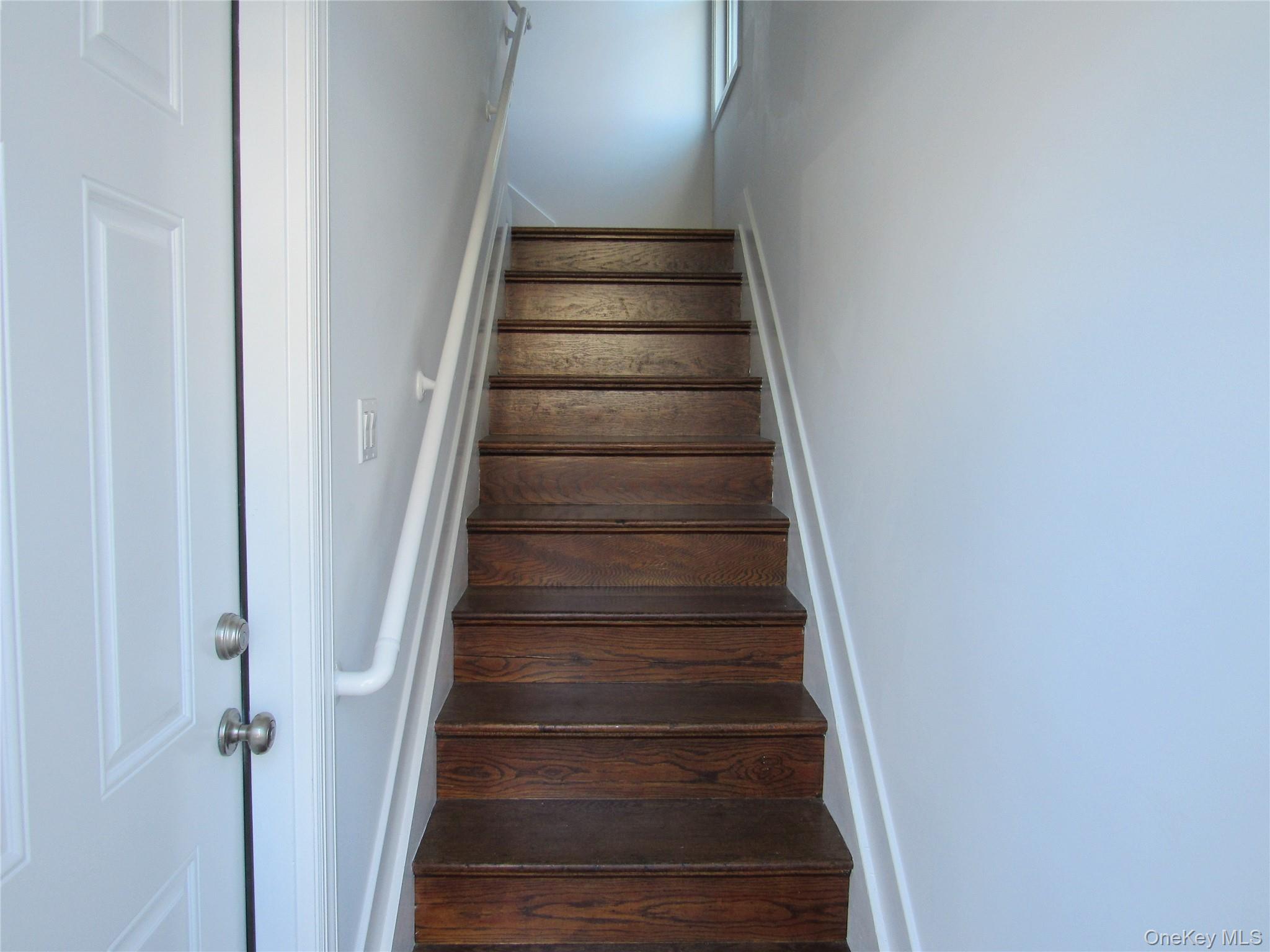 #10 photo, 131 Roanoke Avenue, サフォーク郡 Riverhead , NY 11901