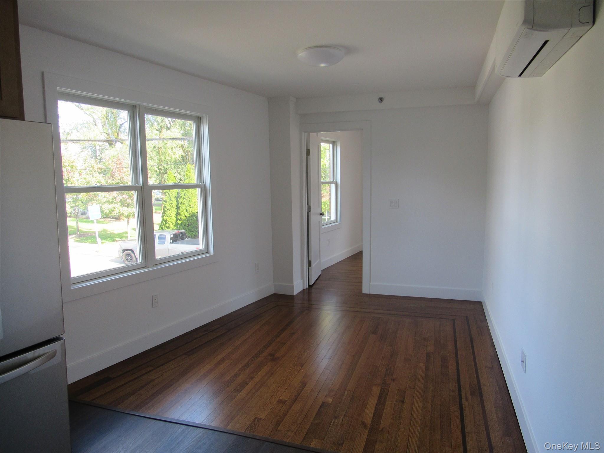 #4 photo, 131 Roanoke Avenue, サフォーク郡 Riverhead , NY 11901