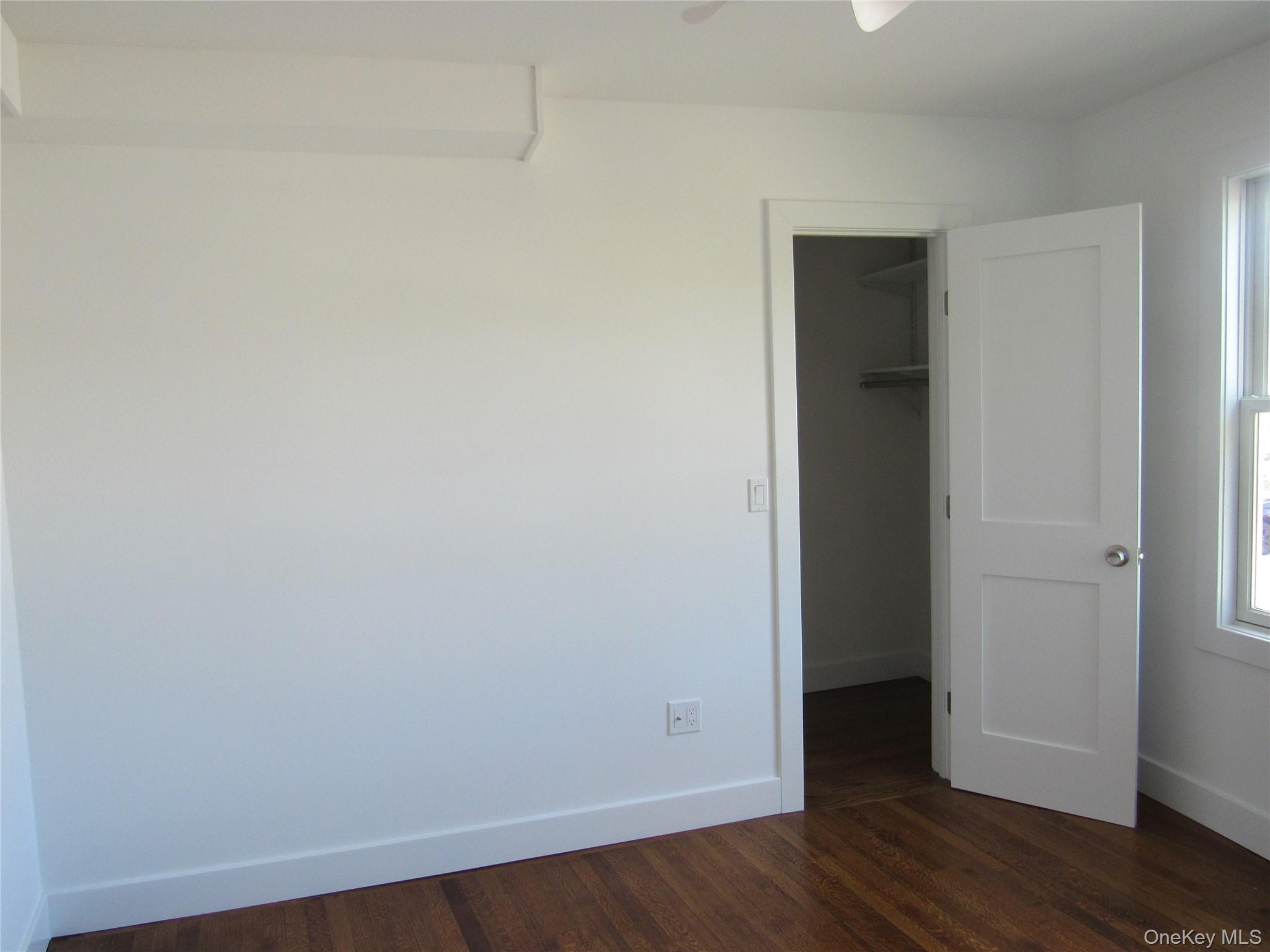 #6 photo, 131 Roanoke Avenue, サフォーク郡 Riverhead , NY 11901