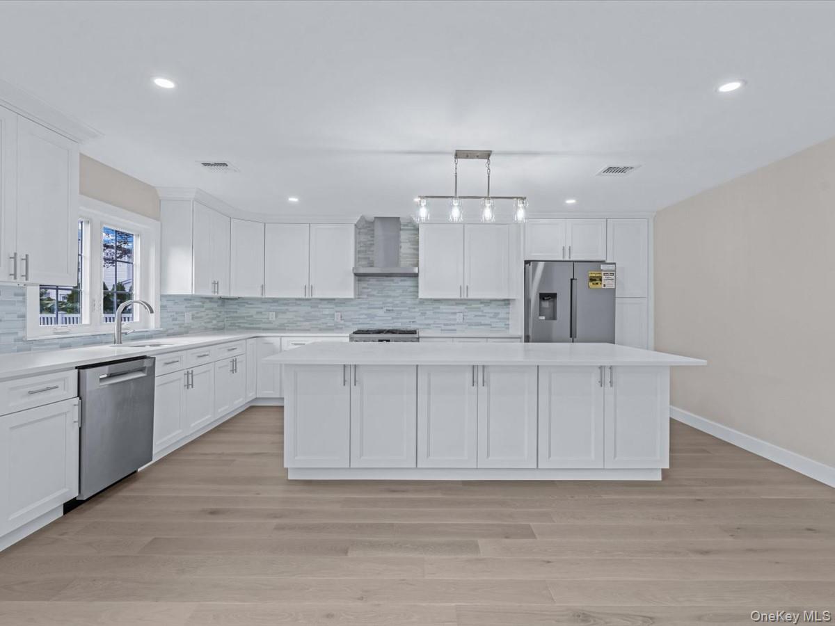 #10 photo, 111 Celler Avenue, ナッソー郡 New Hyde Park , NY 11040