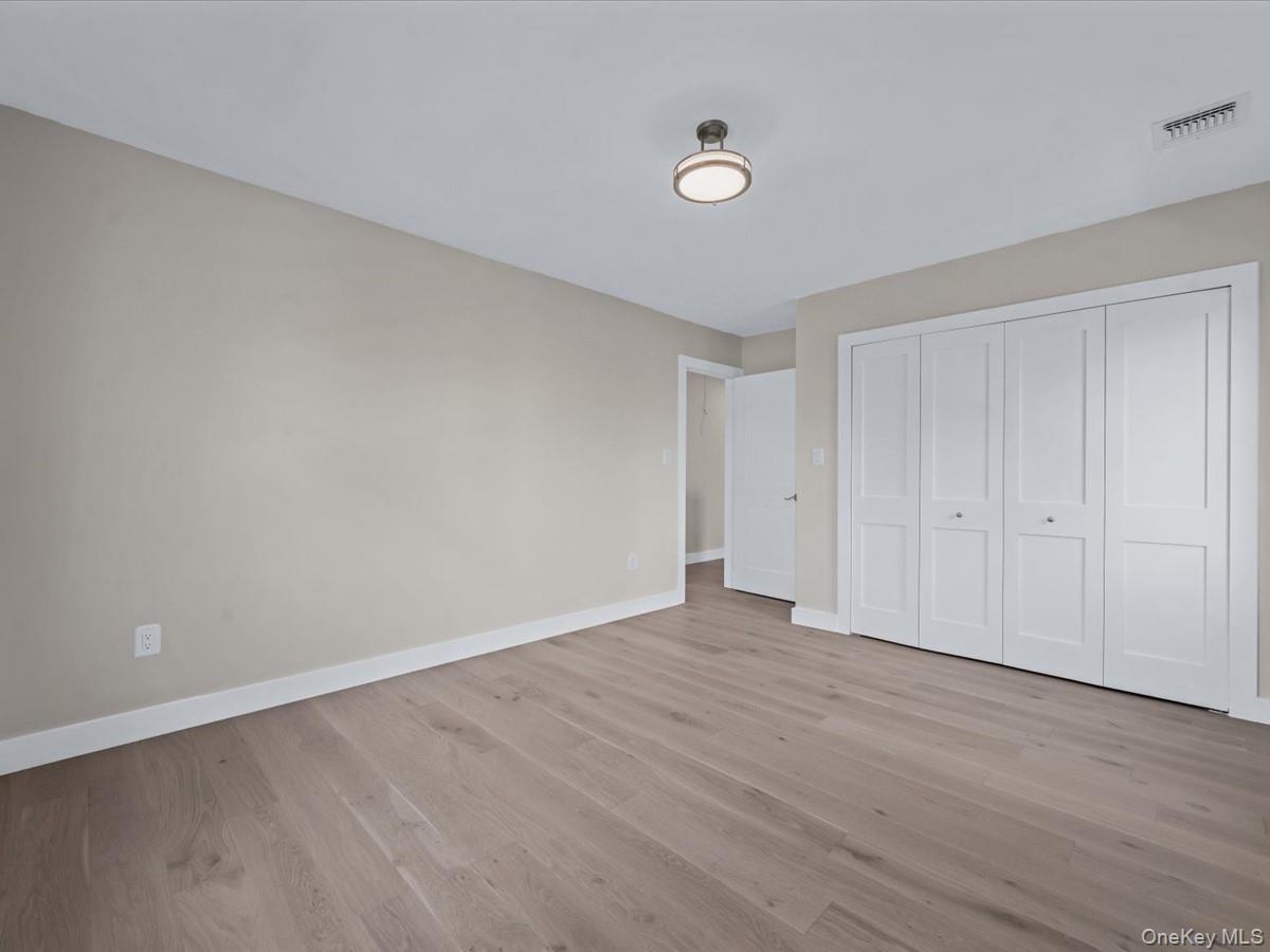 #19 photo, 111 Celler Avenue, ナッソー郡 New Hyde Park , NY 11040