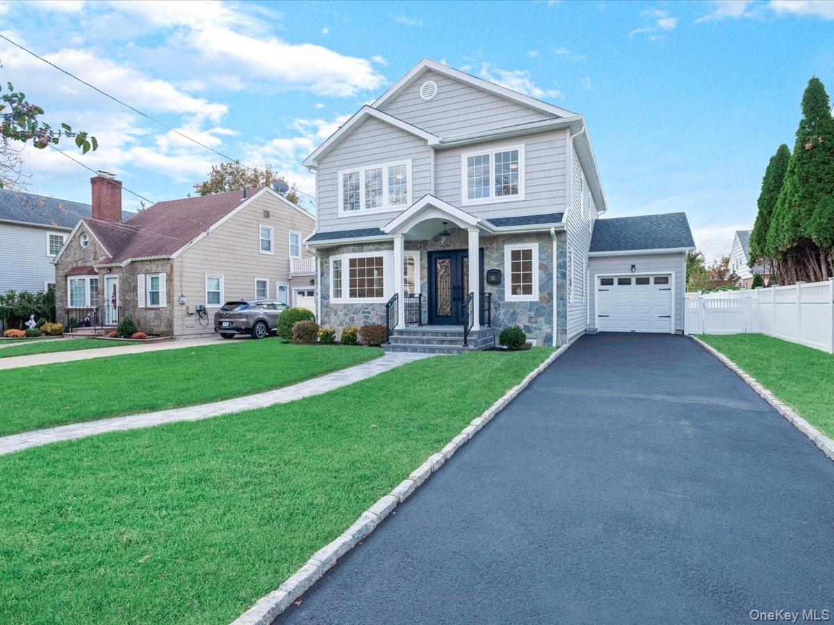 #2 photo, 111 Celler Avenue, ナッソー郡 New Hyde Park , NY 11040