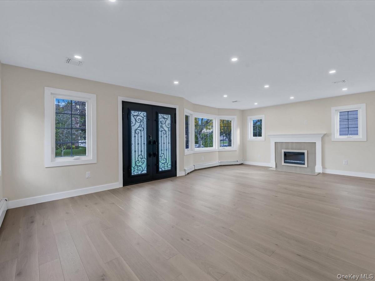 #6 photo, 111 Celler Avenue, ナッソー郡 New Hyde Park , NY 11040