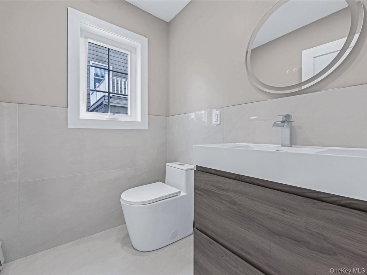 #7 photo, 111 Celler Avenue, ナッソー郡 New Hyde Park , NY 11040