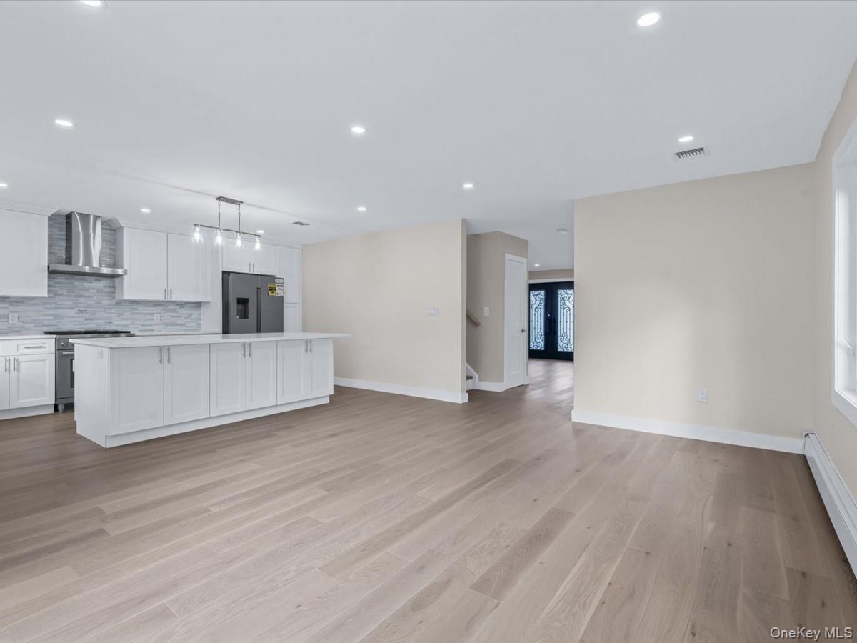 #9 photo, 111 Celler Avenue, ナッソー郡 New Hyde Park , NY 11040