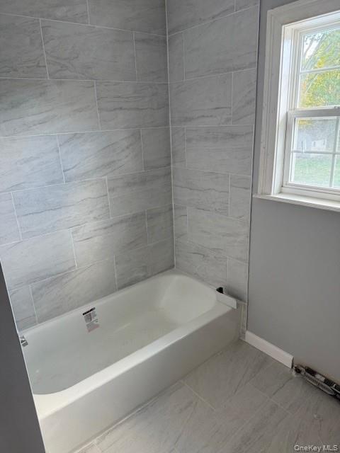 #18 photo, 2 Patricia Lane, サフォーク郡 Lake Grove , NY 11755