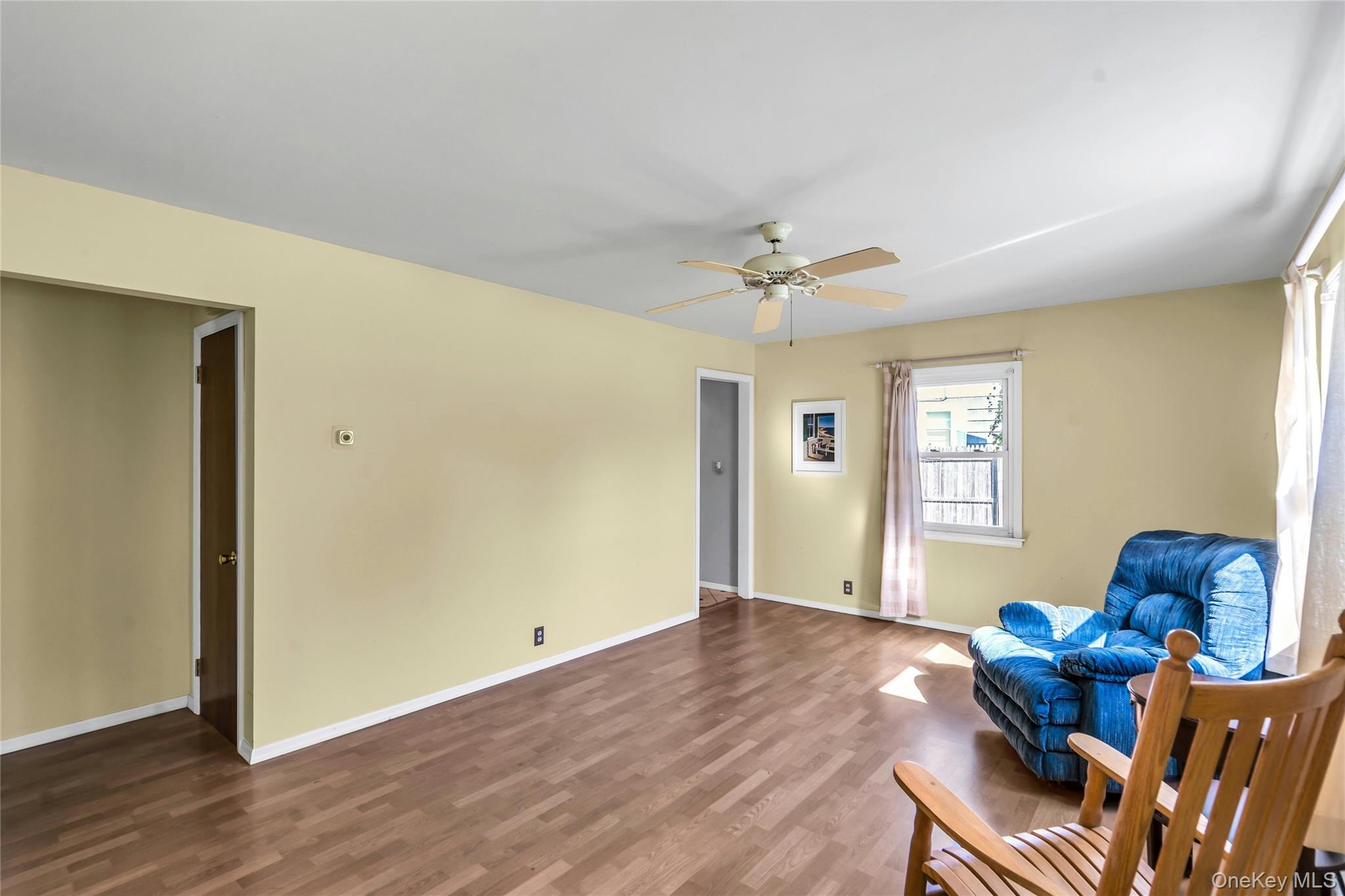 #6 photo, 154 Ackerly Street, サフォーク郡 Riverhead , NY 11901