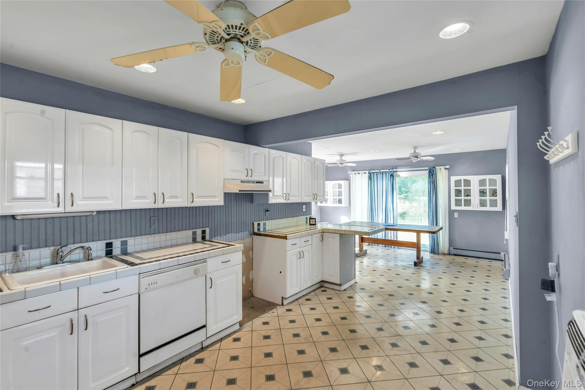 #7 photo, 154 Ackerly Street, サフォーク郡 Riverhead , NY 11901