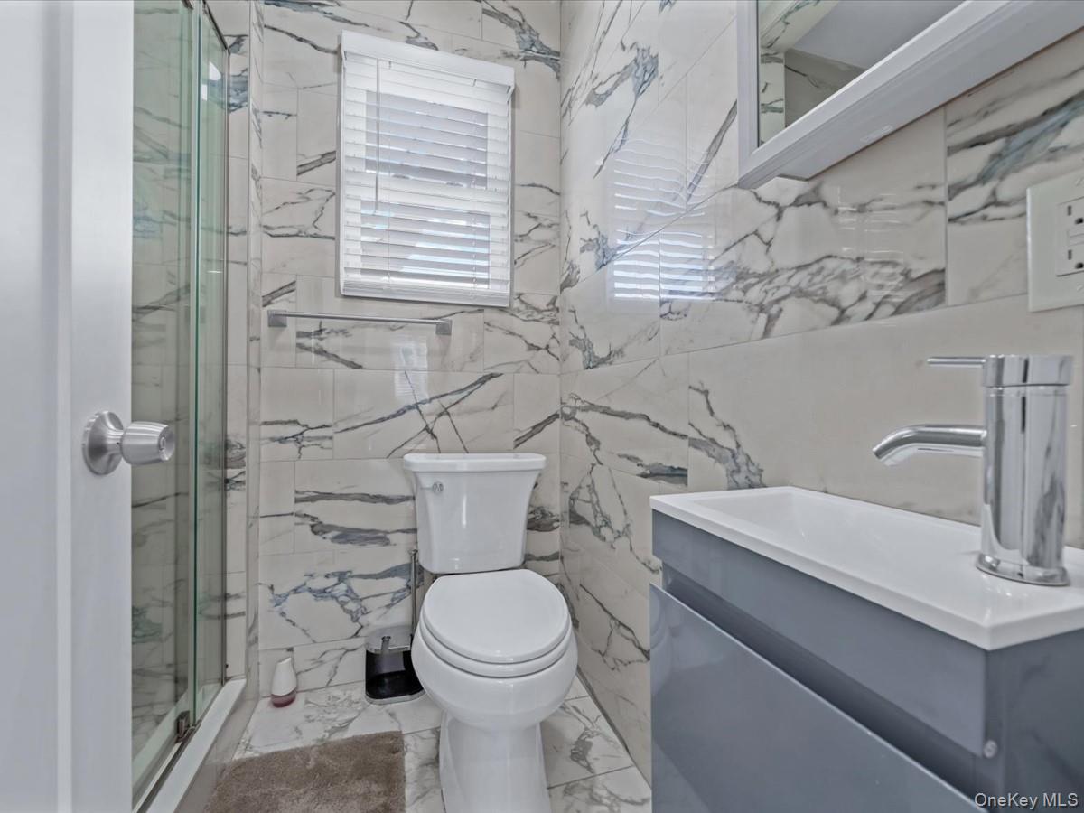 #11 photo, 21 James Ll Burrell Avenue, ナッソー郡 Hempstead , NY 11550