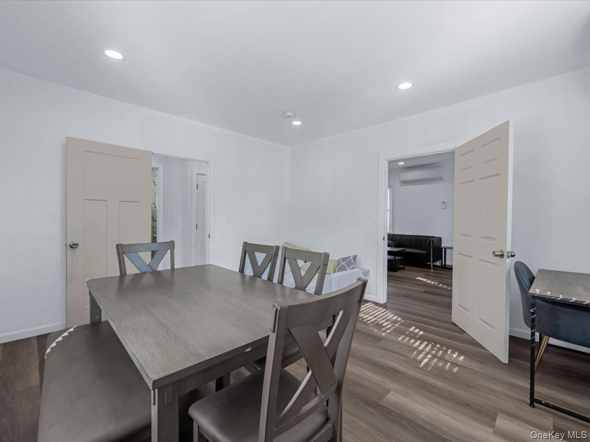 #7 photo, 21 James Ll Burrell Avenue, ナッソー郡 Hempstead , NY 11550