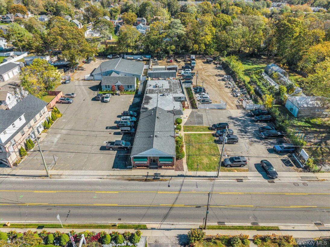 #4 photo, 55 Carleton Avenue, East Islip , NY 11730