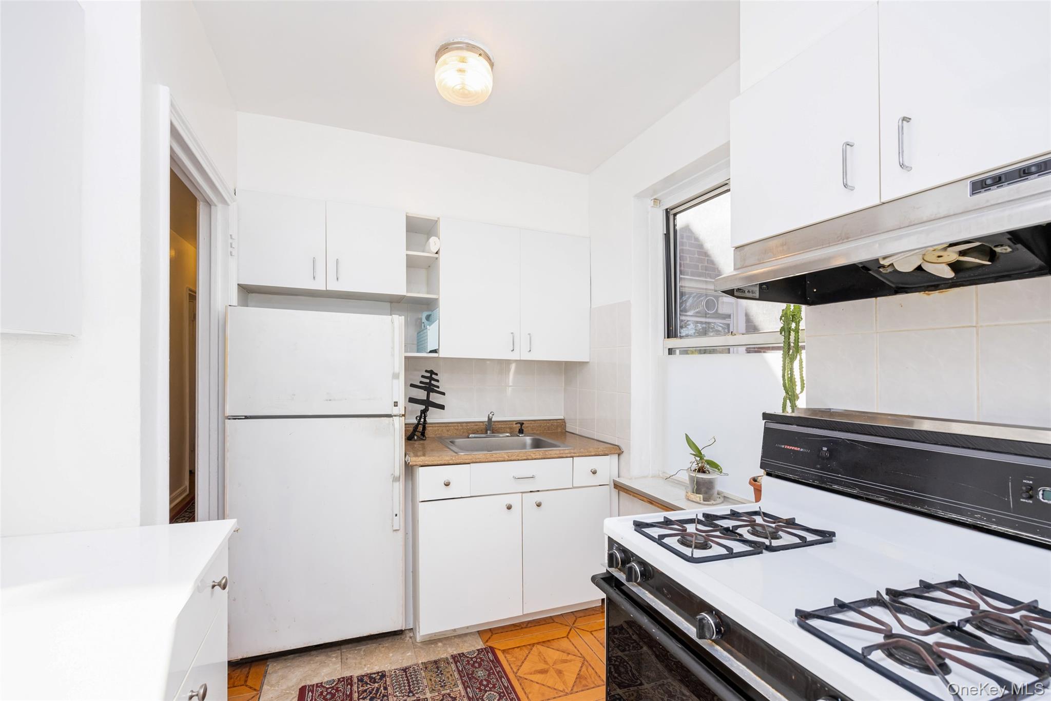 #8 photo, 141-24 78 Road, Flushing , NY 11367