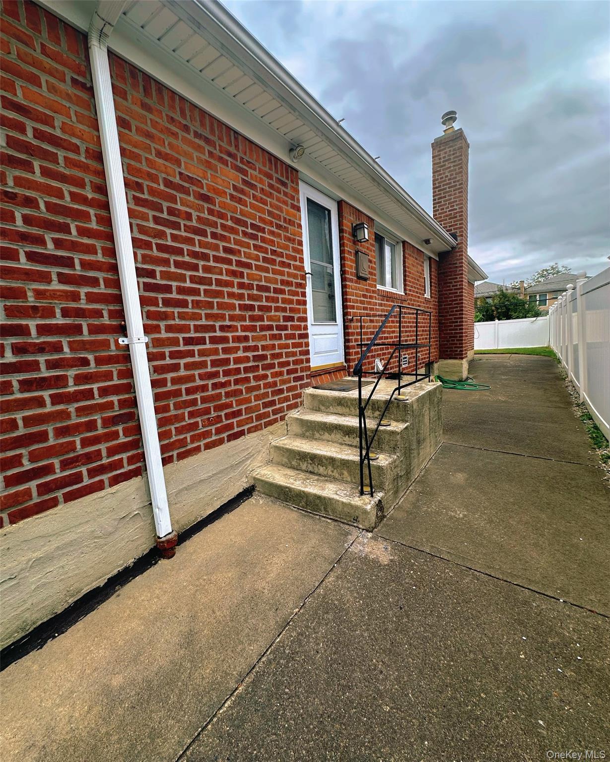 #3 photo, 166-27 16th Avenue, Whitestone , NY 11357