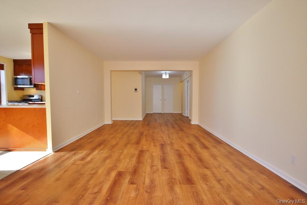 #16 photo, 16 N Broadway, White Plains , NY 10601