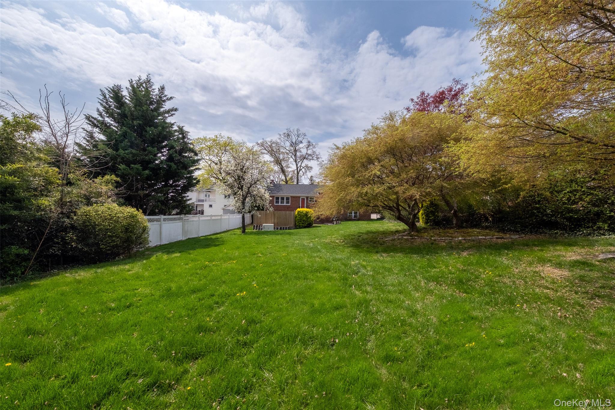 #14 photo, 1020 Grant Avenue, Pelham , NY 10803