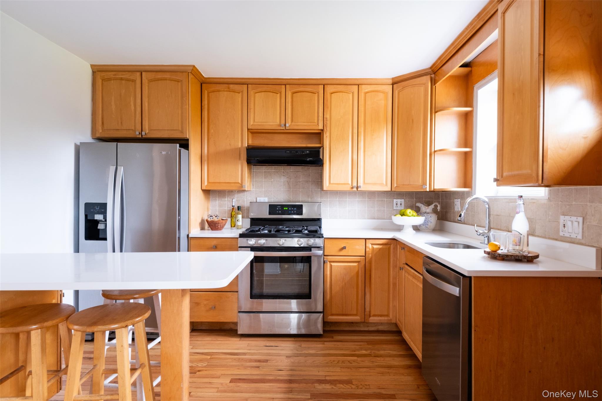 #4 photo, 1020 Grant Avenue, Pelham , NY 10803