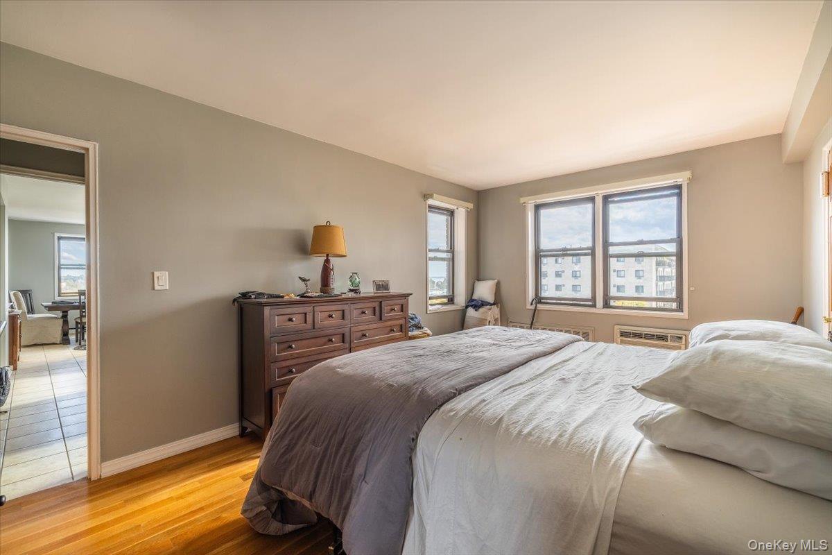 #18 photo, 640 Pelham Road, New Rochelle , NY 10805