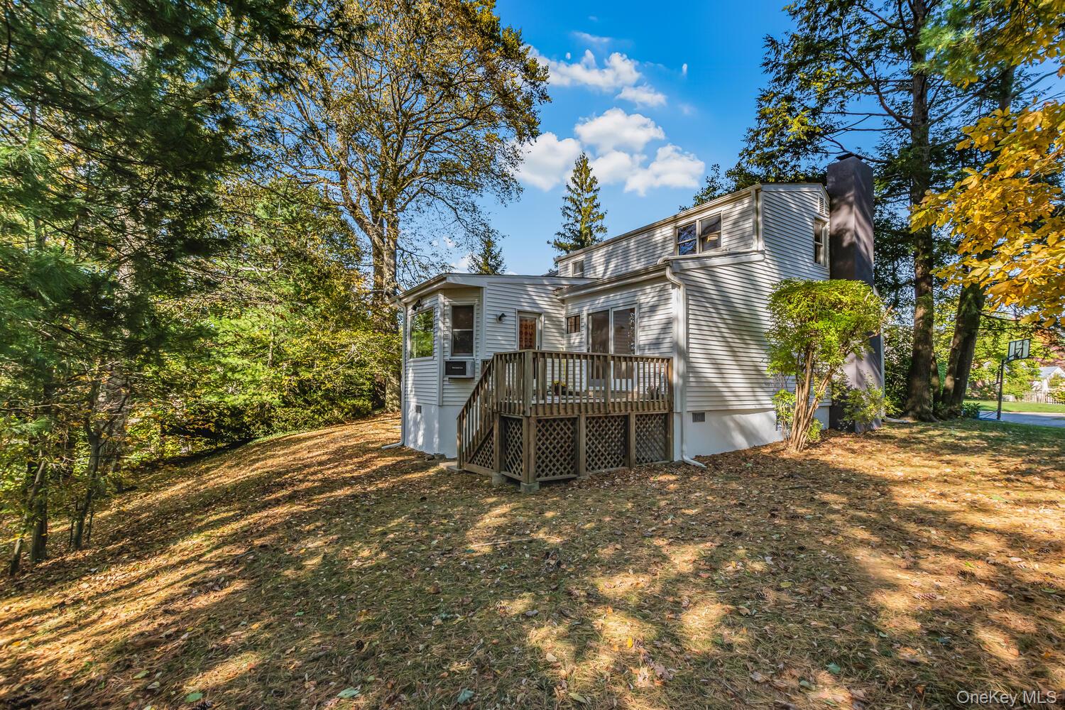 #17 photo, 73 Hilary Circle, New Rochelle , NY 10804