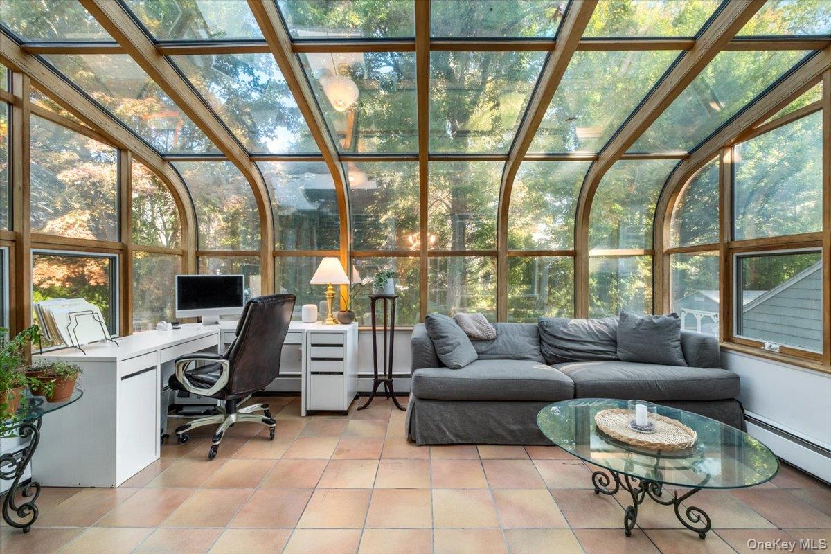 #10 photo, 43 Barry Road, Scarsdale , NY 10583