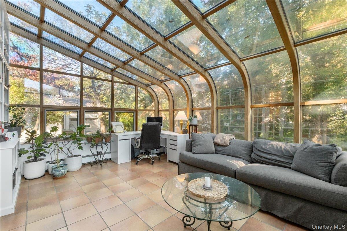 #11 photo, 43 Barry Road, Scarsdale , NY 10583