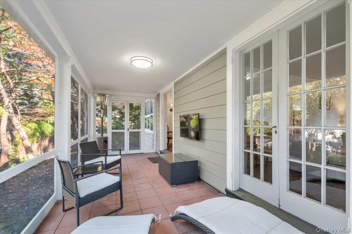 #14 photo, 43 Barry Road, Scarsdale , NY 10583