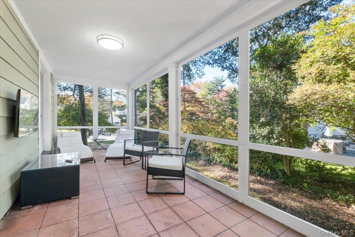 #15 photo, 43 Barry Road, Scarsdale , NY 10583