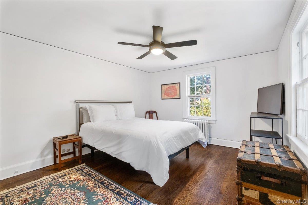 #19 photo, 43 Barry Road, Scarsdale , NY 10583