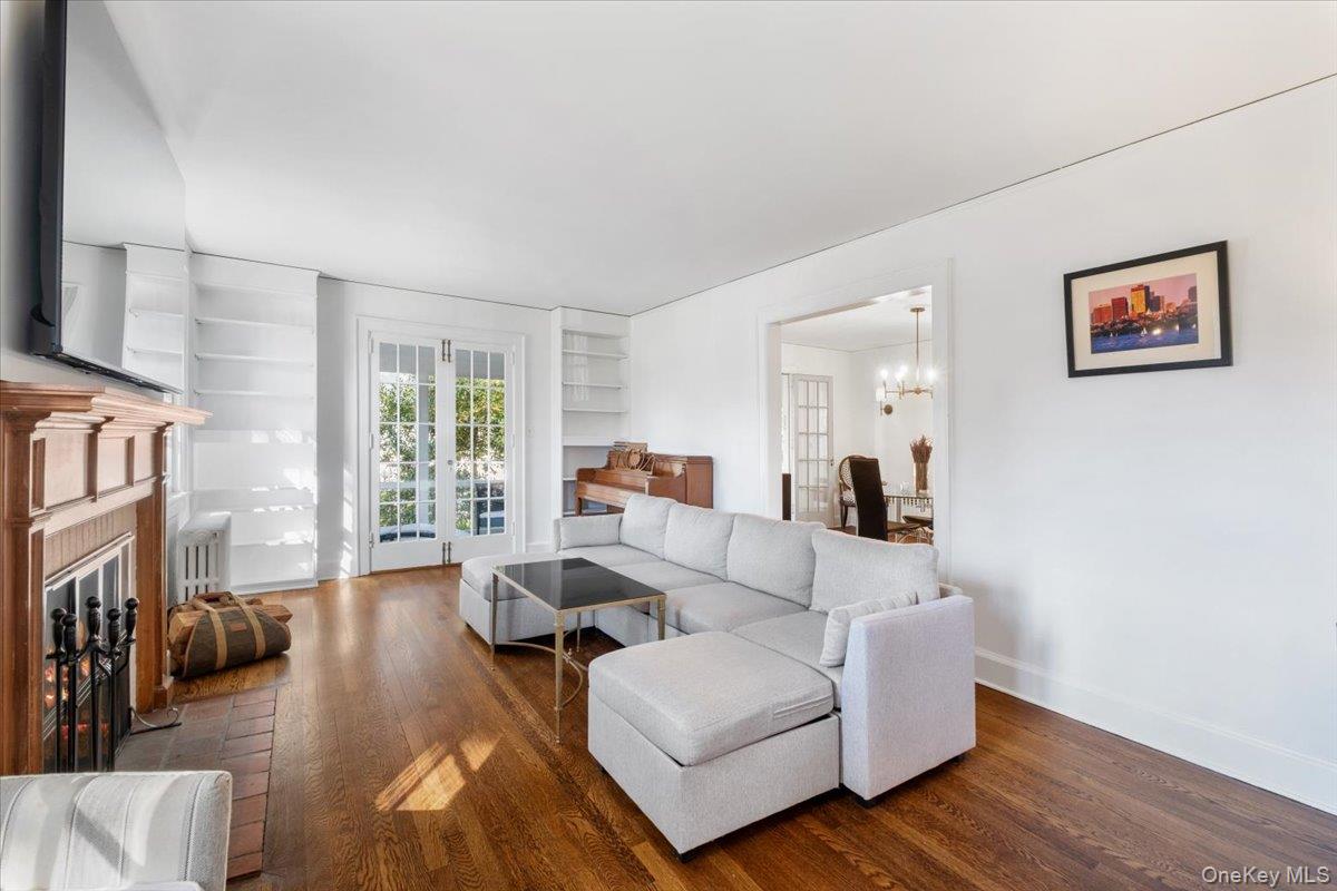 #4 photo, 43 Barry Road, Scarsdale , NY 10583