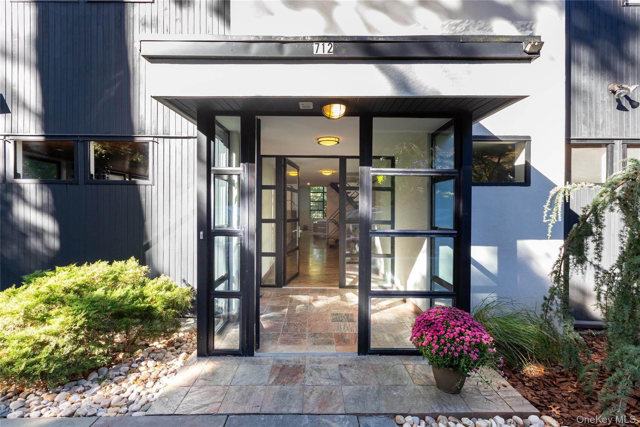 #1 photo, 712 Ladd Road, ブロンクス区 Bronx , NY 10471