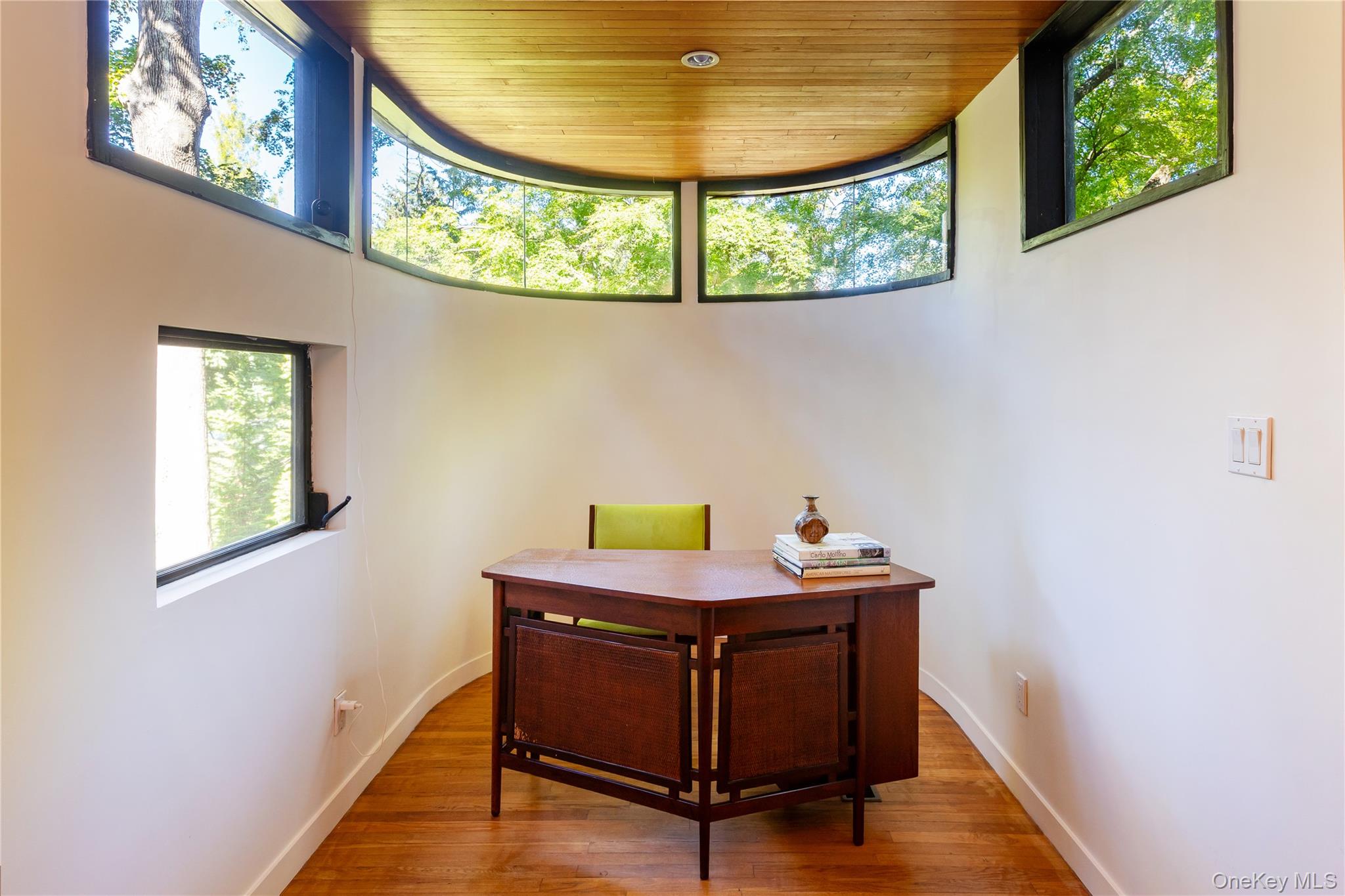 #12 photo, 712 Ladd Road, ブロンクス区 Bronx , NY 10471