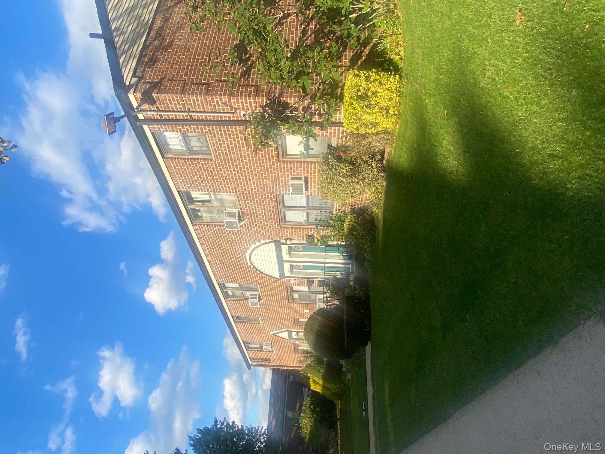 #13 photo, 196-61 69 Avenue, Fresh Meadows , NY 11365