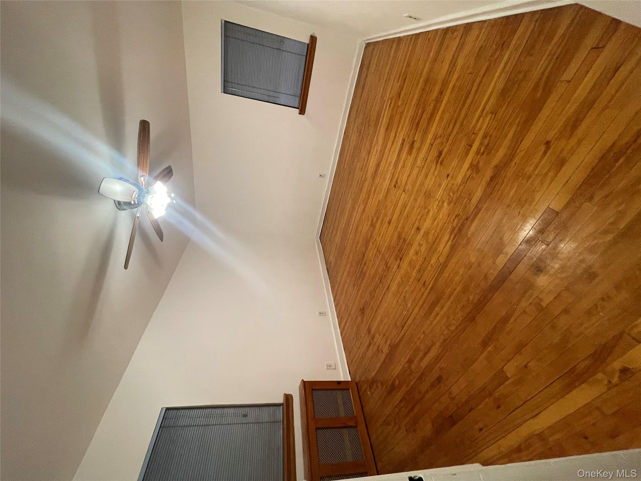 #3 photo, 196-61 69 Avenue, Fresh Meadows , NY 11365