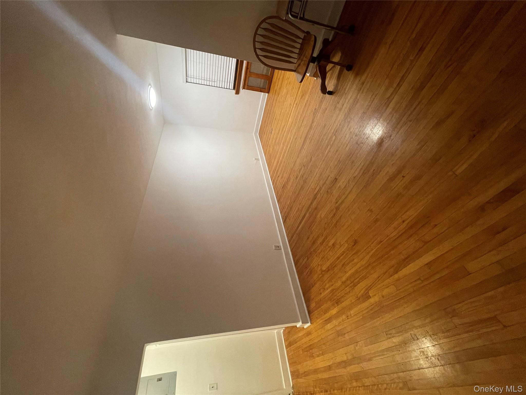 #8 photo, 196-61 69 Avenue, Fresh Meadows , NY 11365