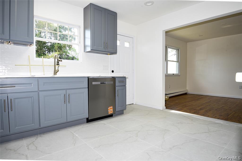 #11 photo, 65 Bluebird Lane, Plainview , NY 11803