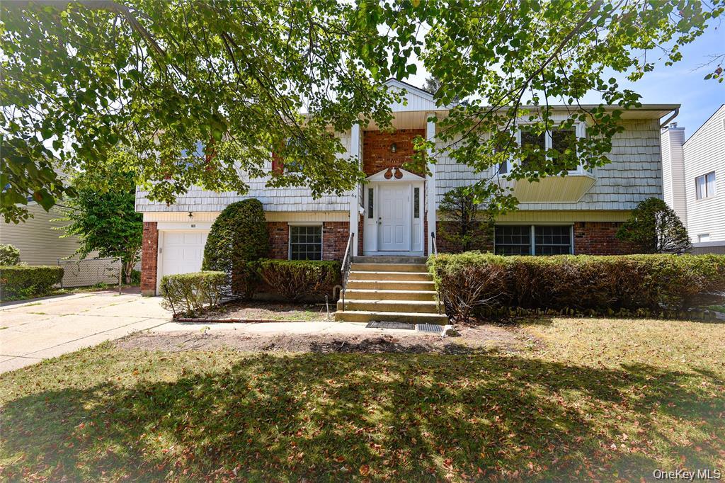 #2 photo, 65 Bluebird Lane, Plainview , NY 11803